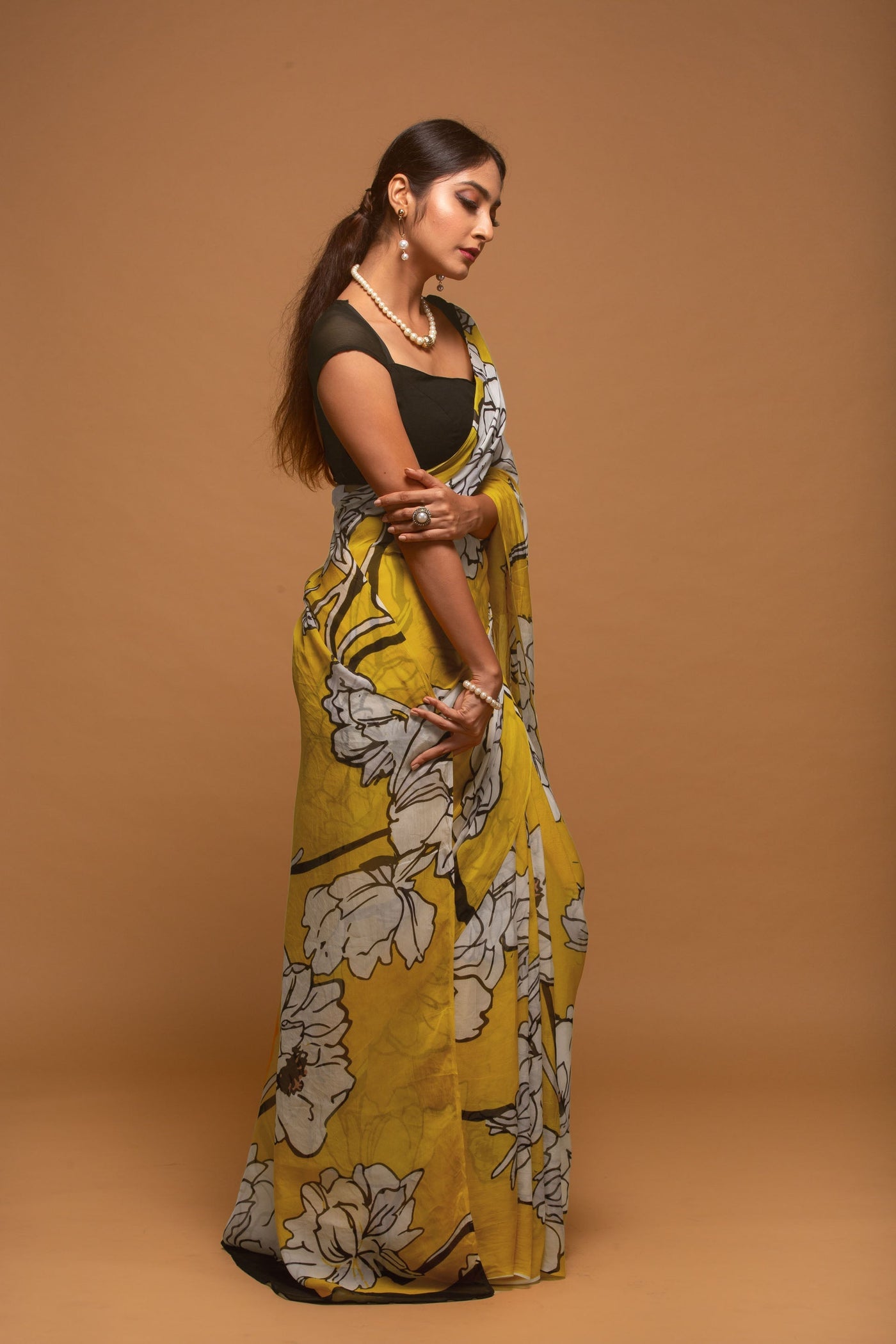 Dazzling Floral Satin Print Saree