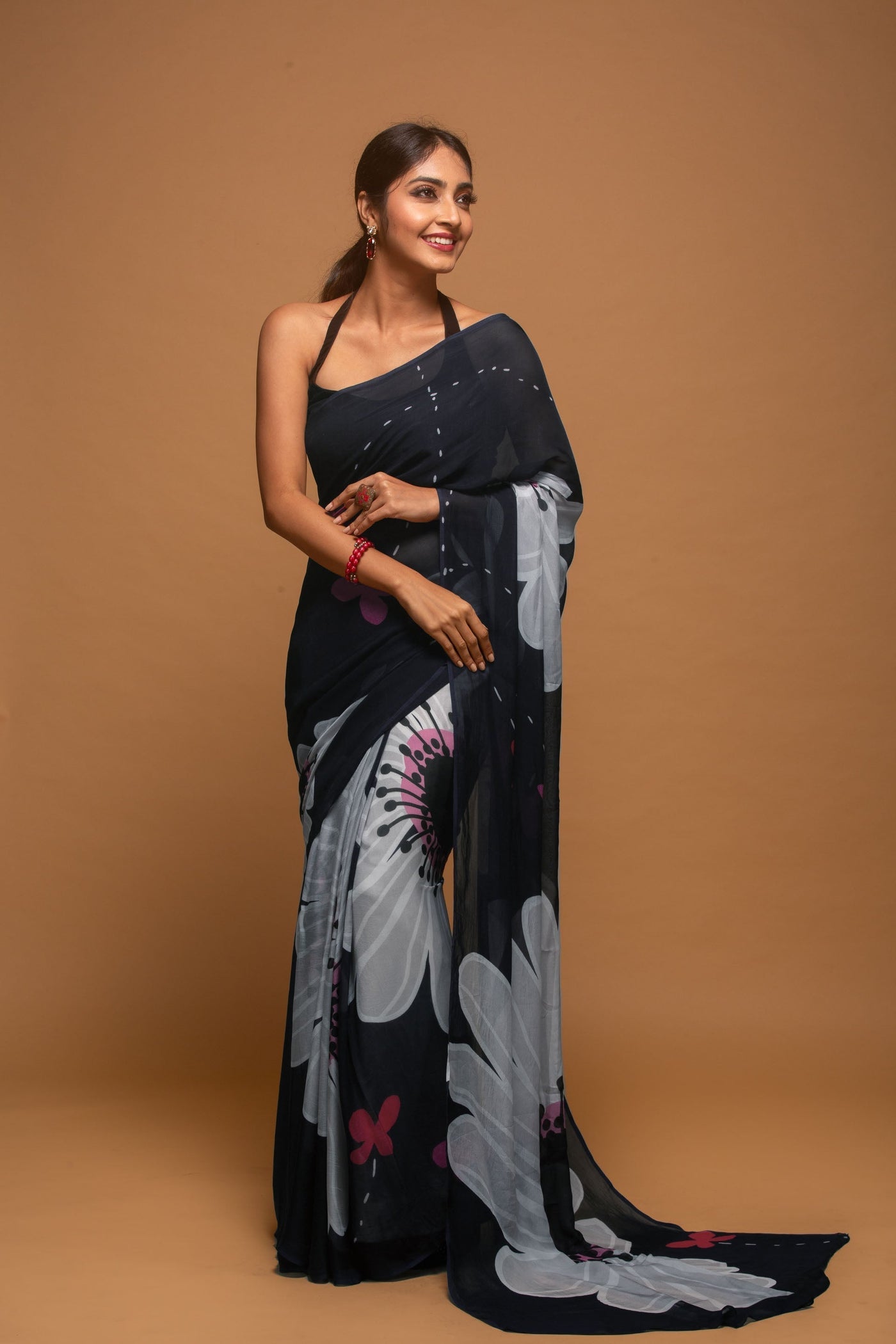 Noir Blooms saree