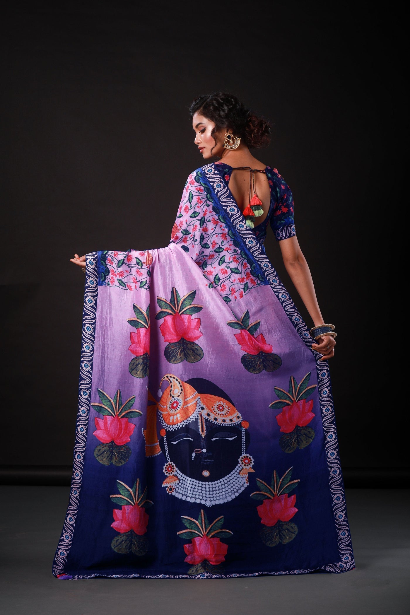 Lavender Floral Artwork Satin Print Saree